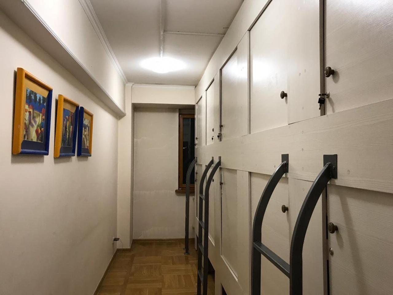 West Point Capsule Hostel Алма Ата Екстериор снимка